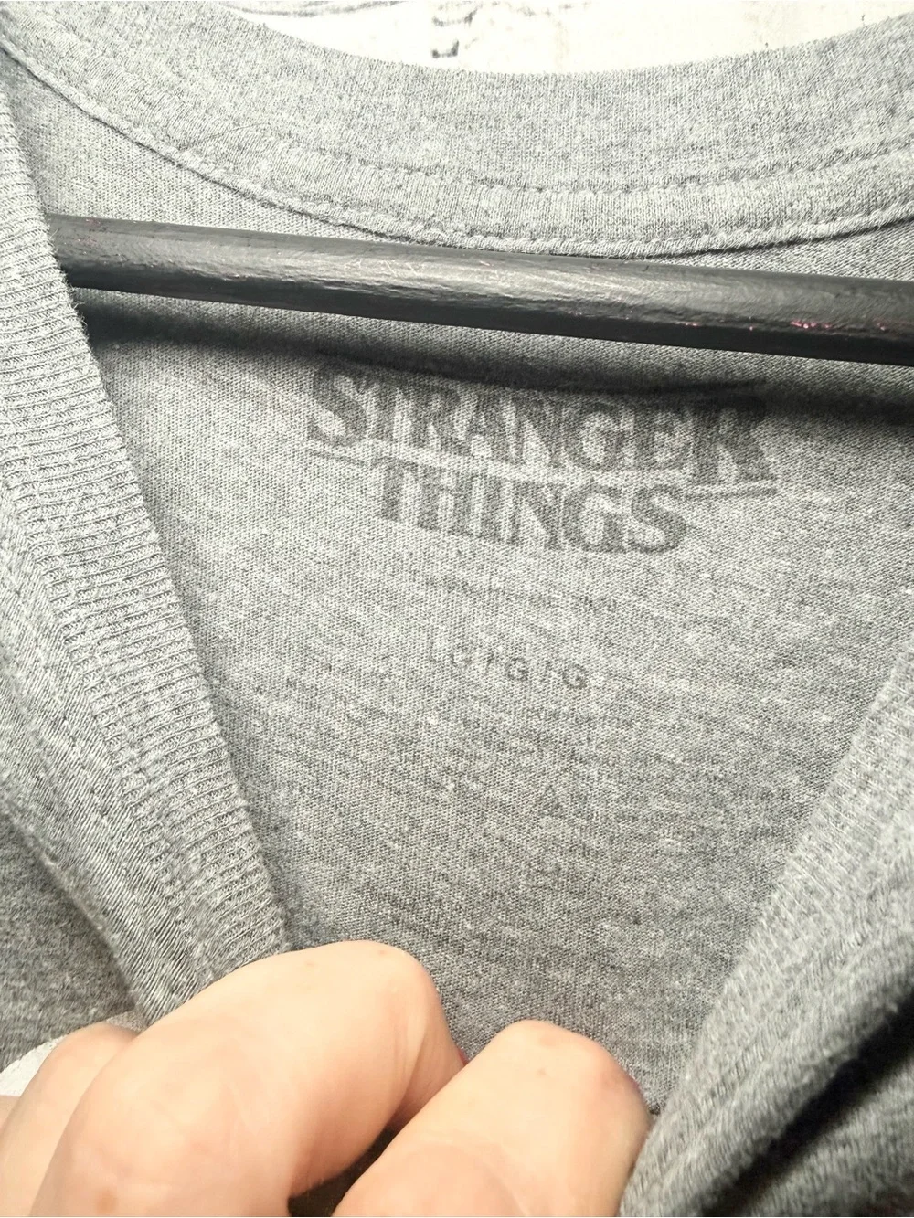 Stranger thing. Graphic tshirt. Size L